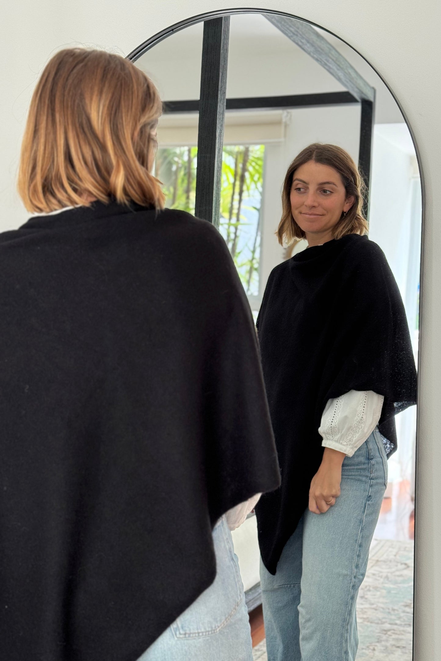 Poncho Baby Alpaca Daisy Negro